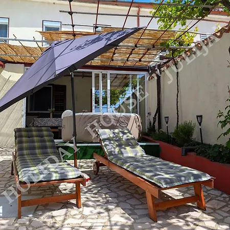 House Julija