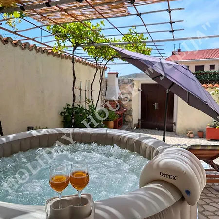 House Julija بريبير