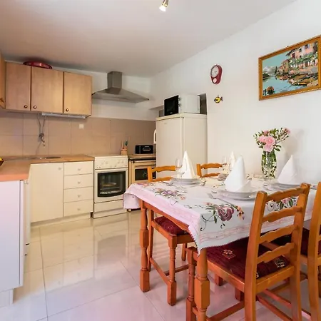 Apartment House Julija Bribir (Primorje-Gorski Kotar)